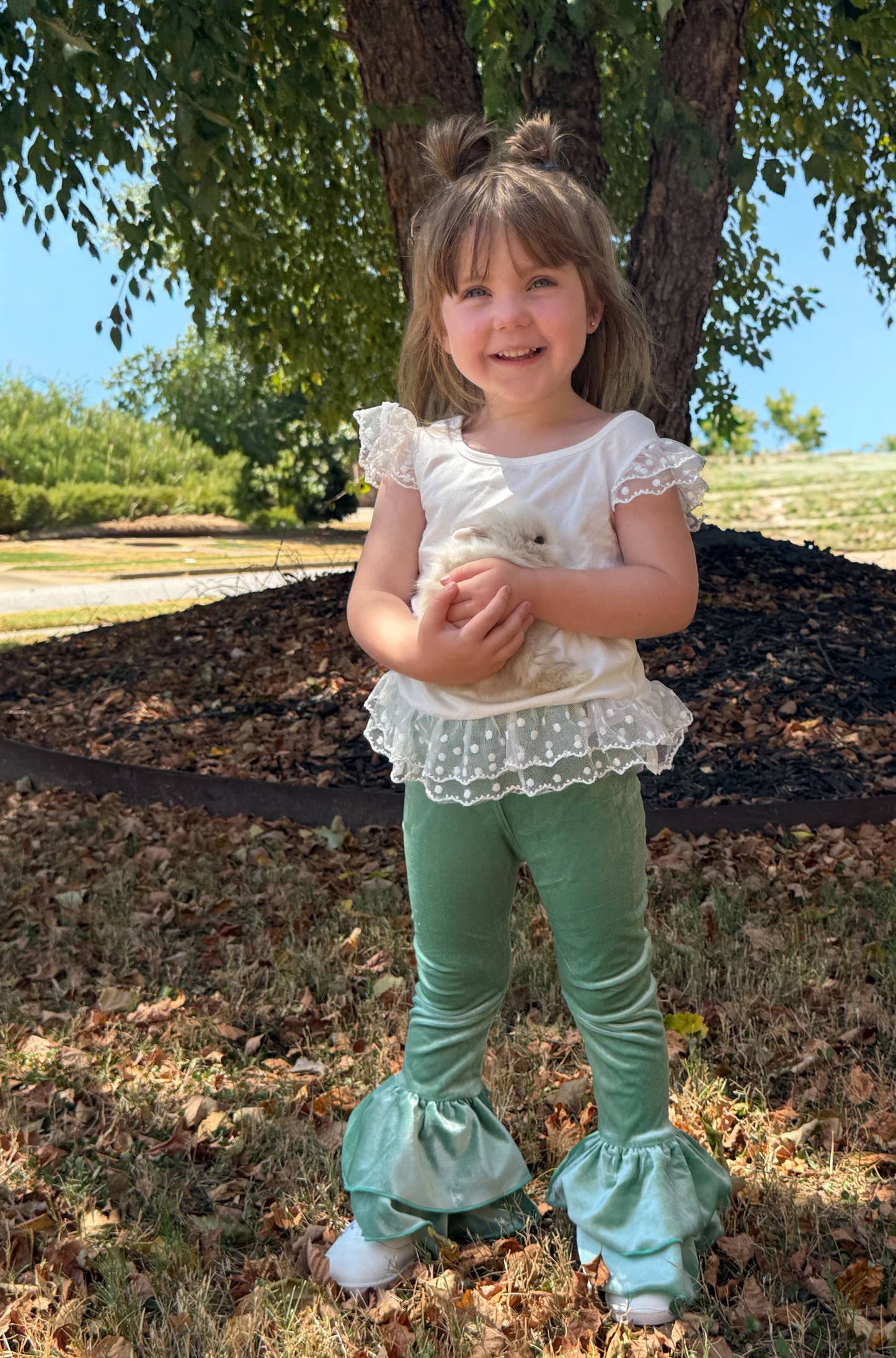 Felicity Bellbottoms ‘26